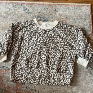 A&F Leopard crop Sweatshirt